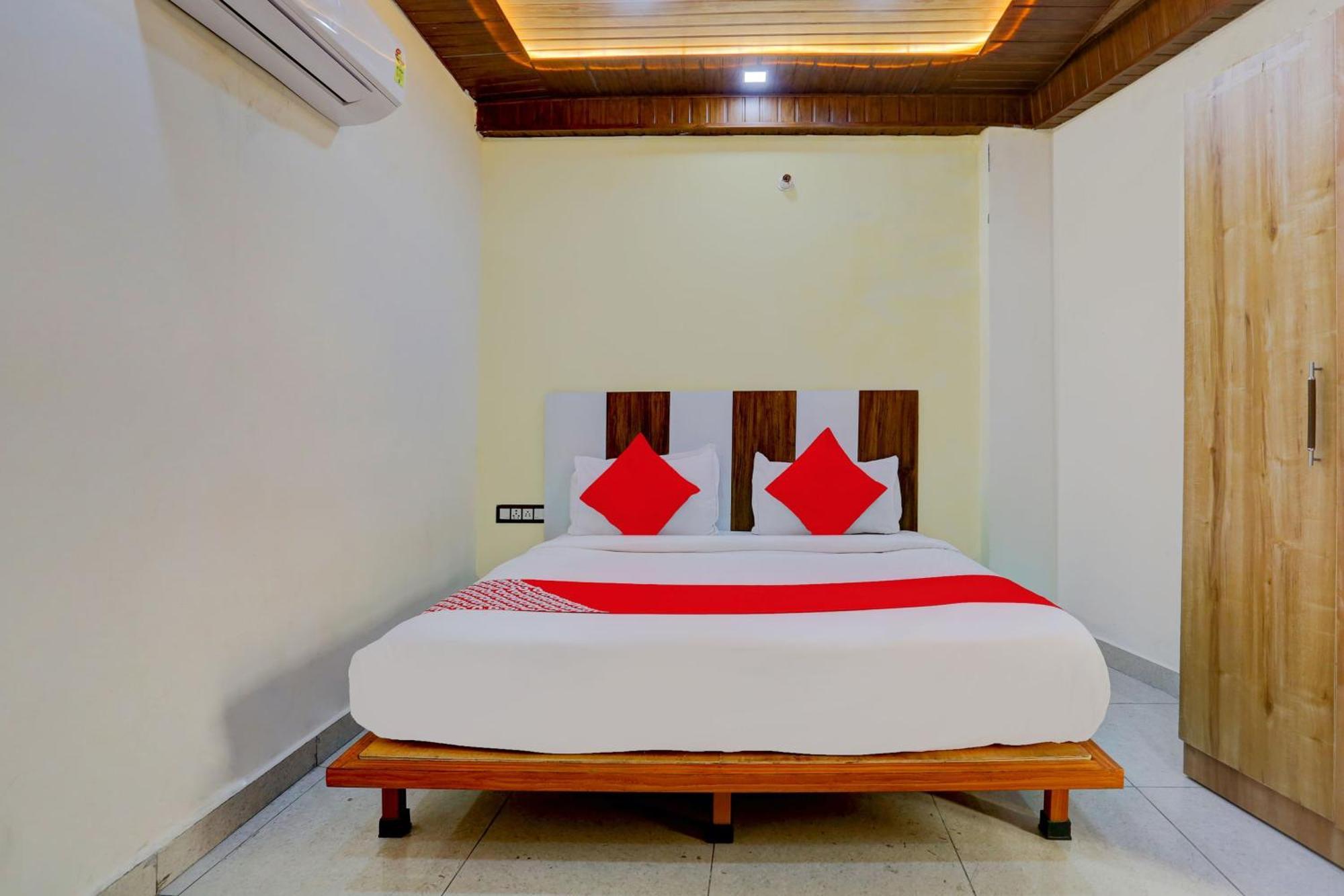 Hotel O Family Deluxe New Delhi Exterior photo