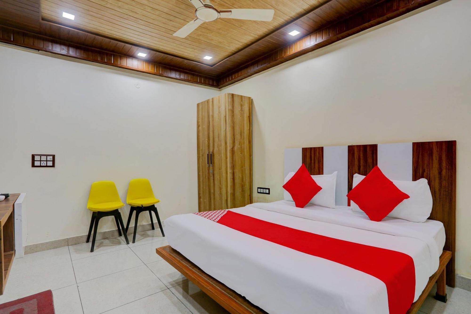 Hotel O Family Deluxe New Delhi Exterior photo